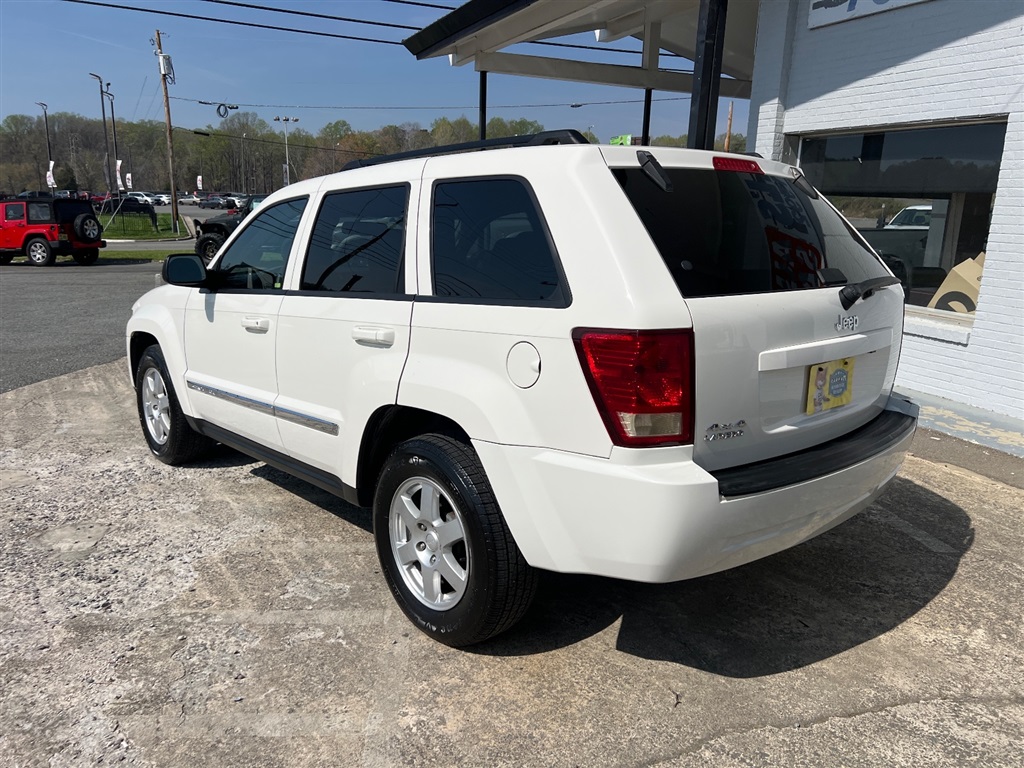 JeepGrand Cherokee Laredo 4WD3