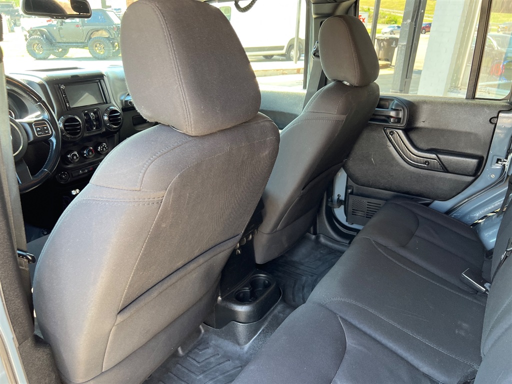 JeepWrangler Unlimited Sport 4WD21