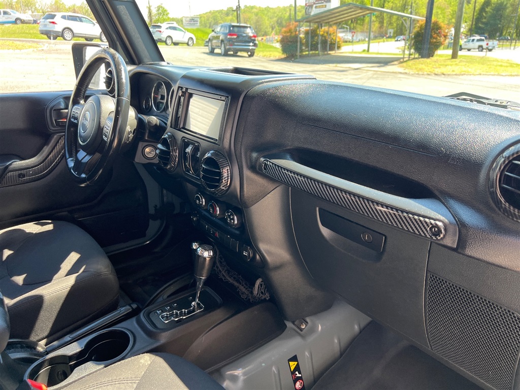 JeepWrangler Unlimited Sport 4WD28