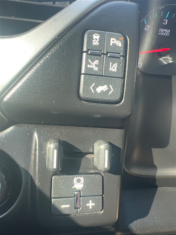 ChevroletSuburban LTZ 1500 4WD24