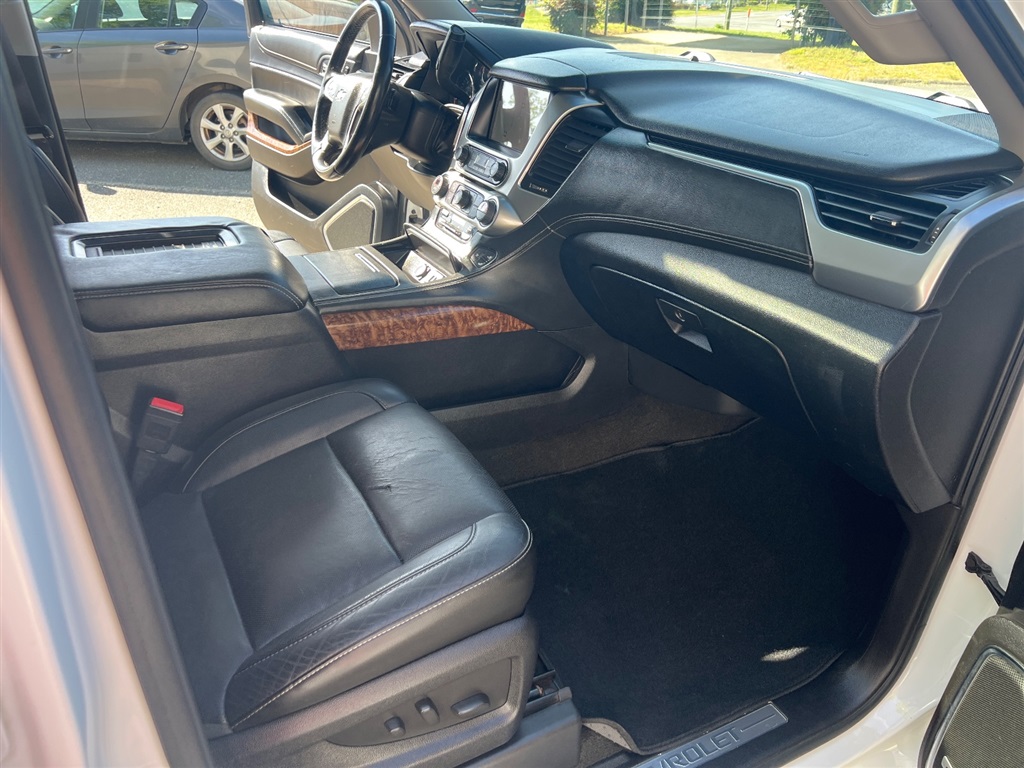 ChevroletSuburban LTZ 1500 4WD39