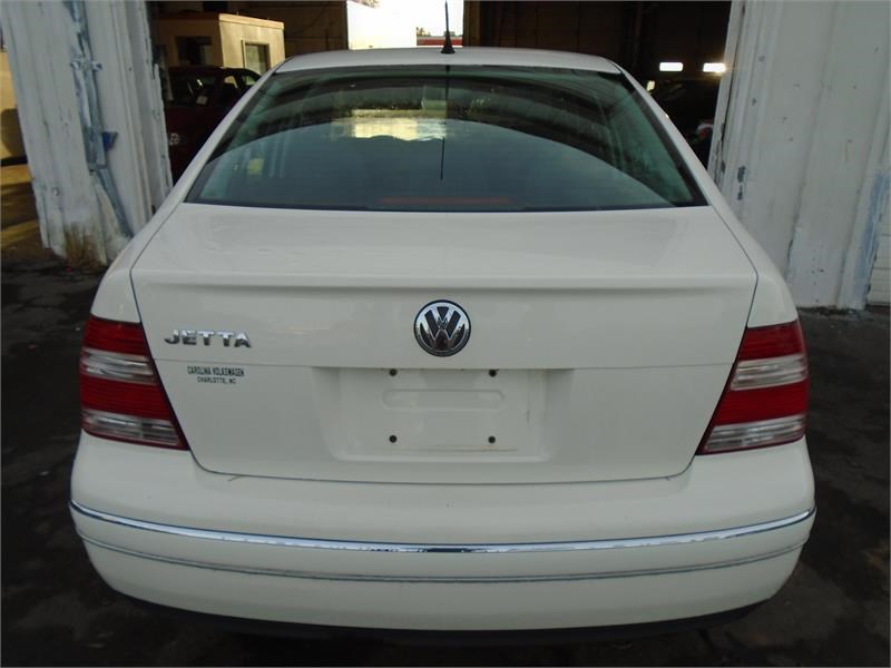 The 2004 Volkswagen Jetta GL