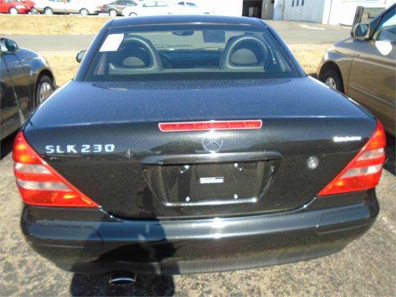 The 2000 Mercedes-Benz SLK-Class SLK230