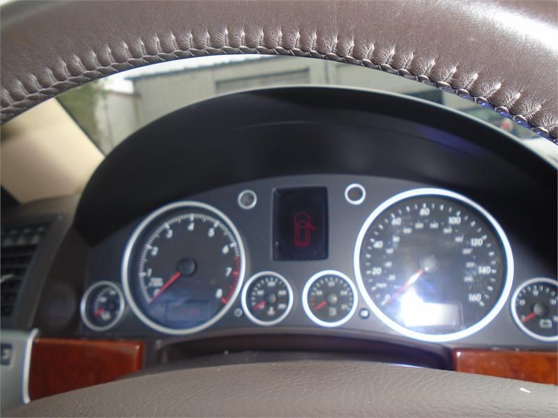 The 2005 Volkswagen Touareg V6