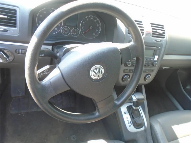 2005 Volkswagen Jetta 2.5 PZEV photo