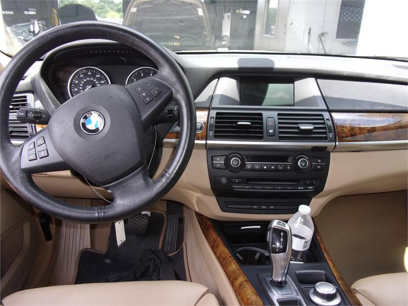2008 BMW X5 4.8i photo