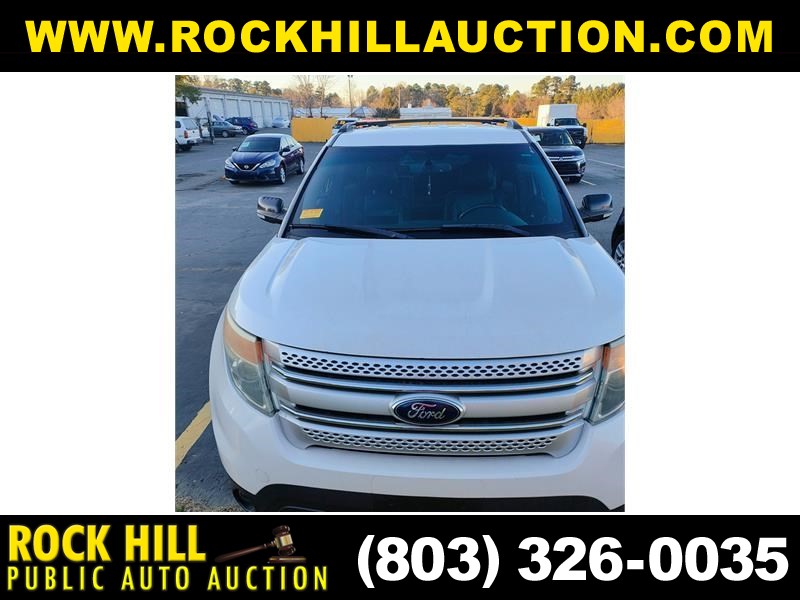 2013 Ford Explorer XLT photo