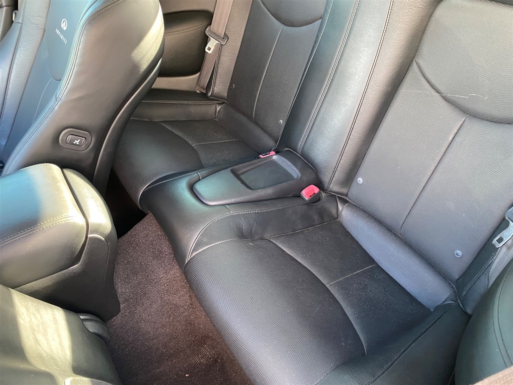 2013 Infiniti Legend photo