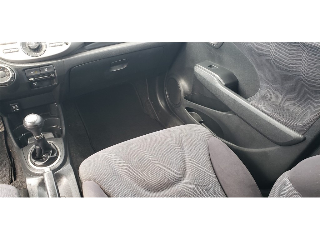2010 Honda Fit Sport photo