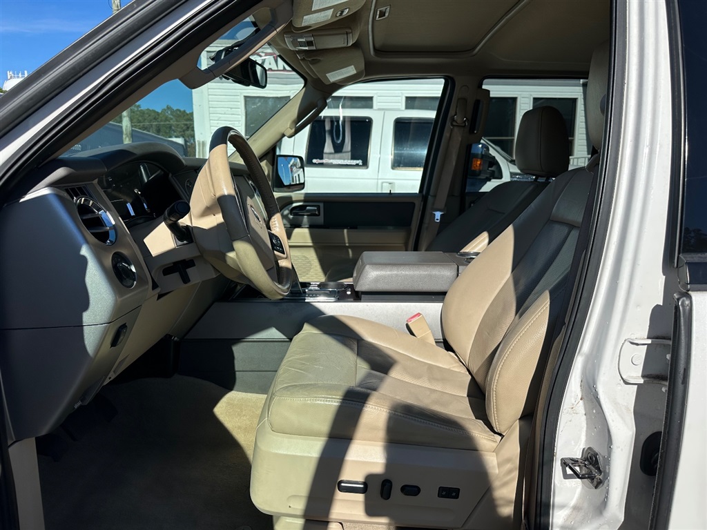 2012 Ford Expedition EL XLT photo