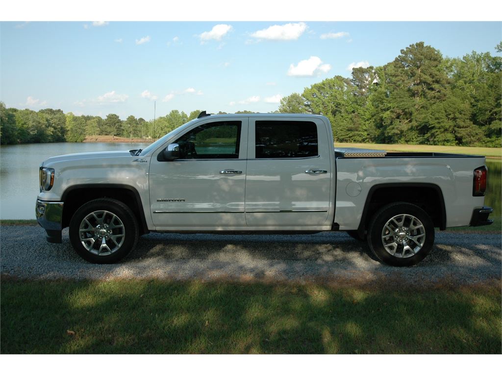 2018 GMC   photo