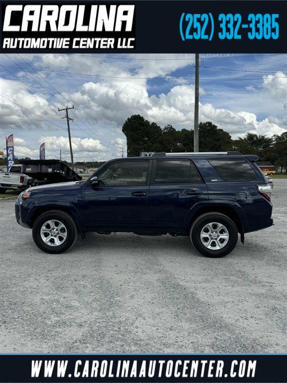 2020 Toyota 4Runner SR5 2WD photo 2
