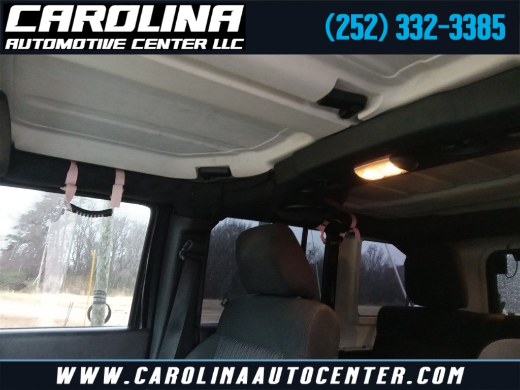 2012 Jeep Wrangler Unlimited Sport photo 4