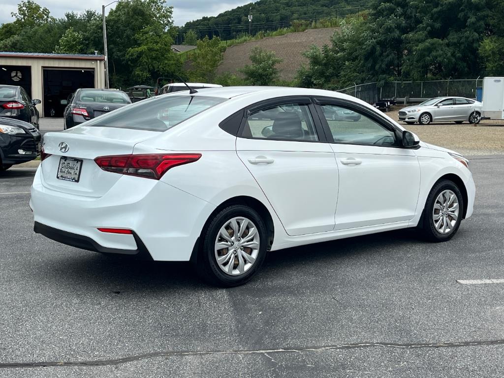 2018 Hyundai Accent SE  photo