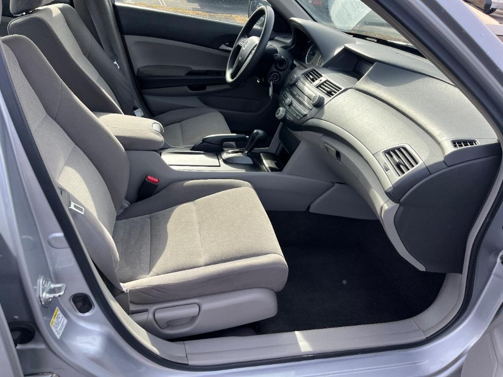 2009 Honda Accord LX-P photo