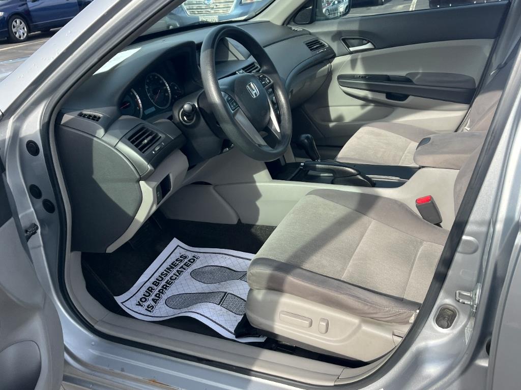 2009 Honda Accord LX-P photo