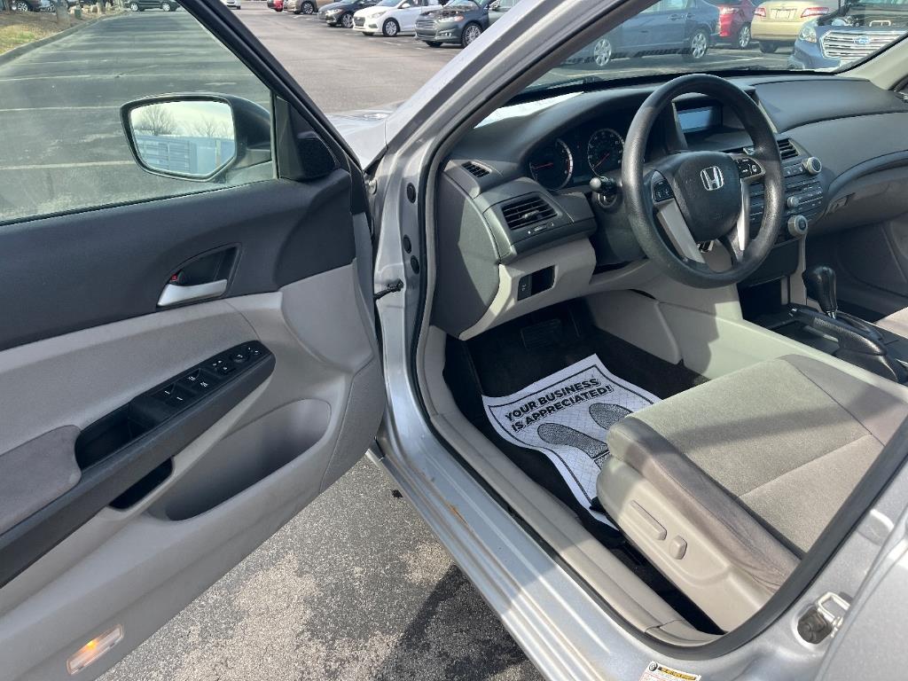 2009 Honda Accord LX-P photo