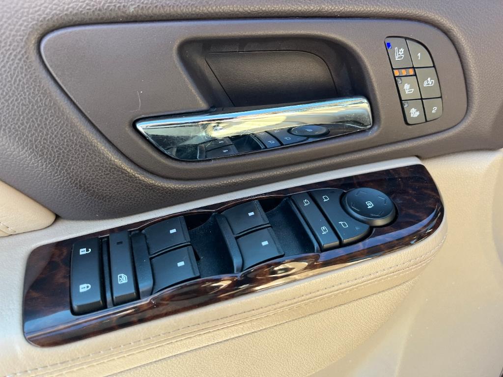 2011 GMC Yukon XL Denali photo