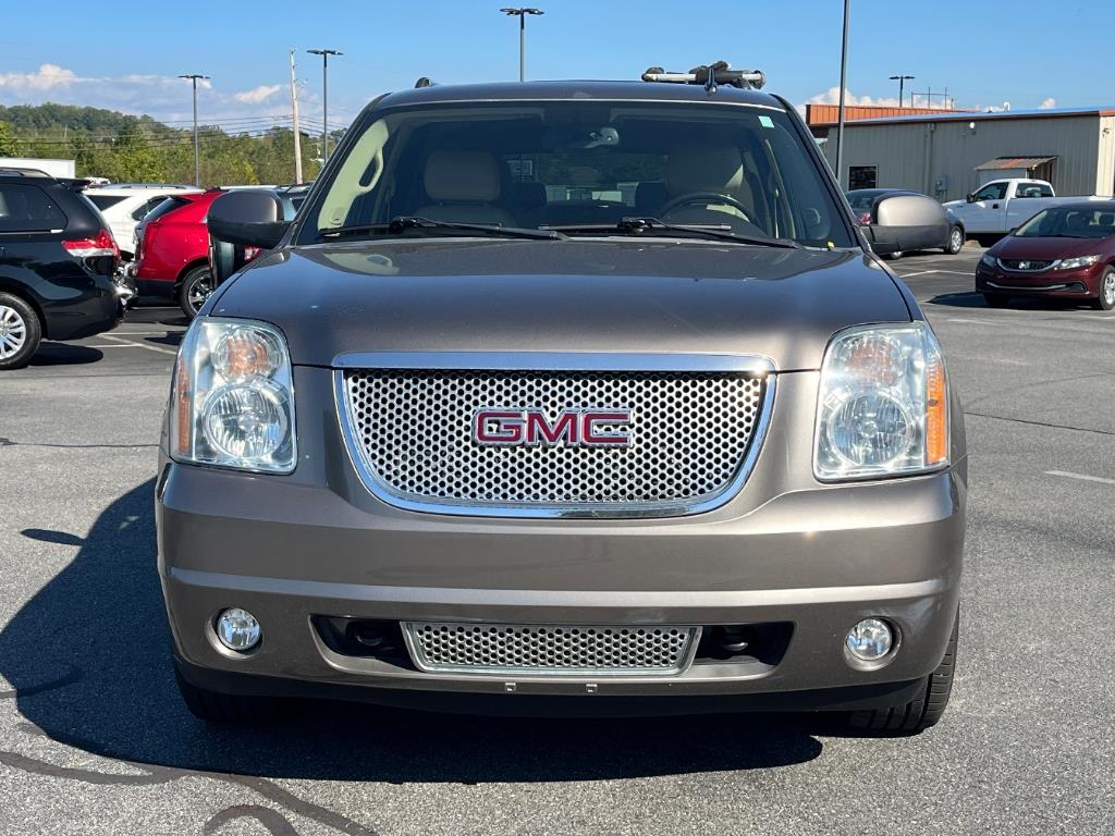2011 GMC Yukon XL Denali photo