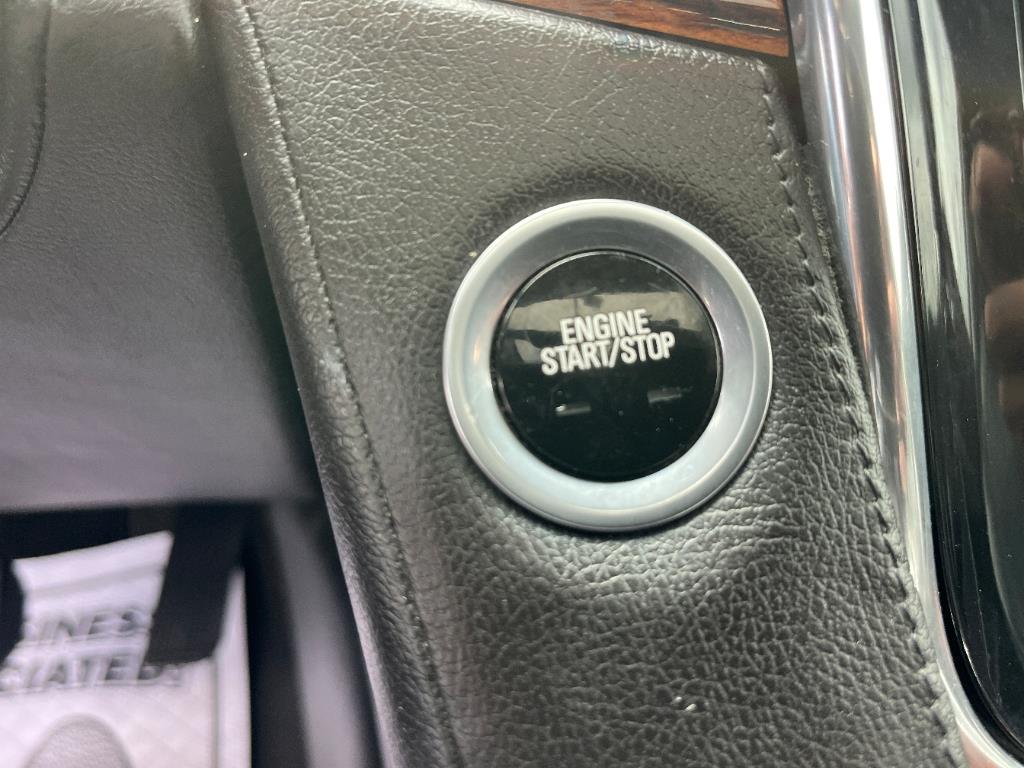 2015 Cadillac Escalade Luxury photo