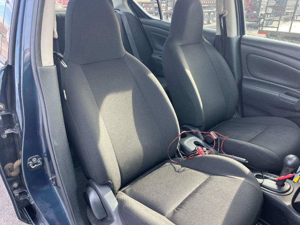 2015 Nissan Versa 1.6 S photo