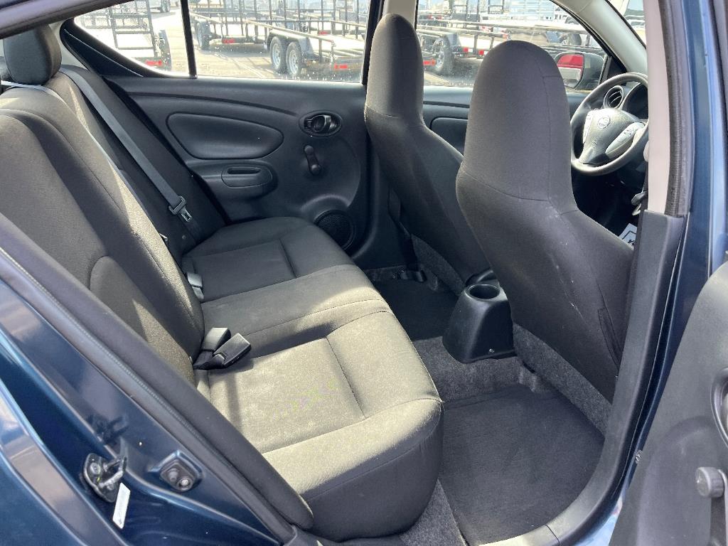 2015 Nissan Versa 1.6 S photo