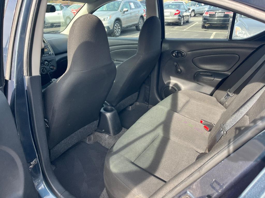2015 Nissan Versa 1.6 S photo