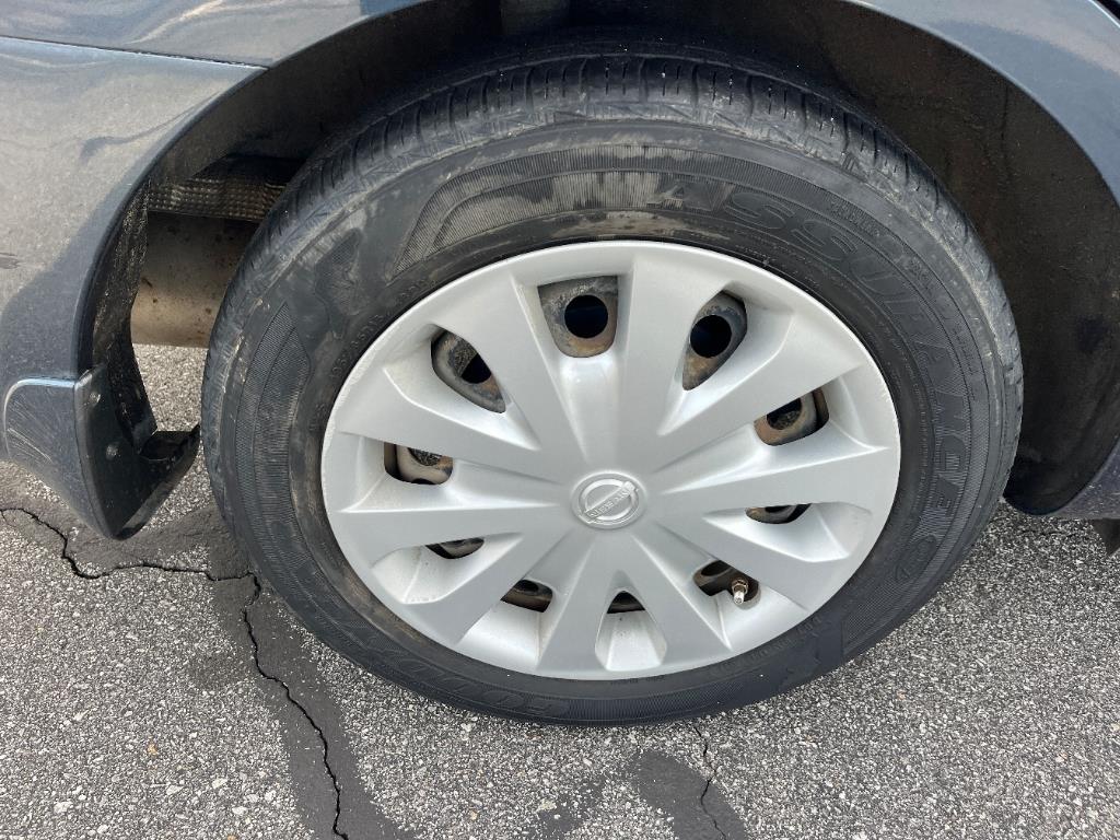 2015 Nissan Versa 1.6 S photo
