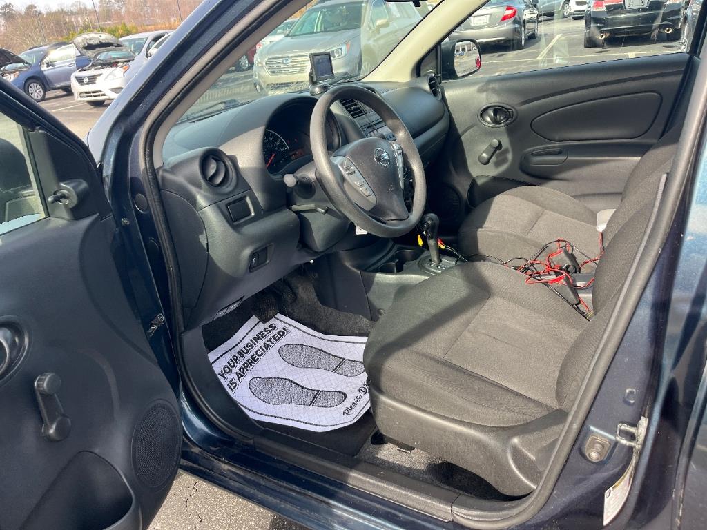 2015 Nissan Versa 1.6 S photo