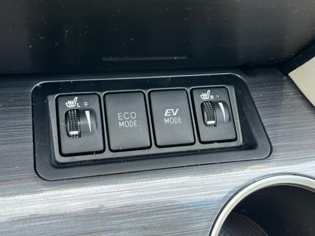 2012 Toyota Camry Hybrid LE photo