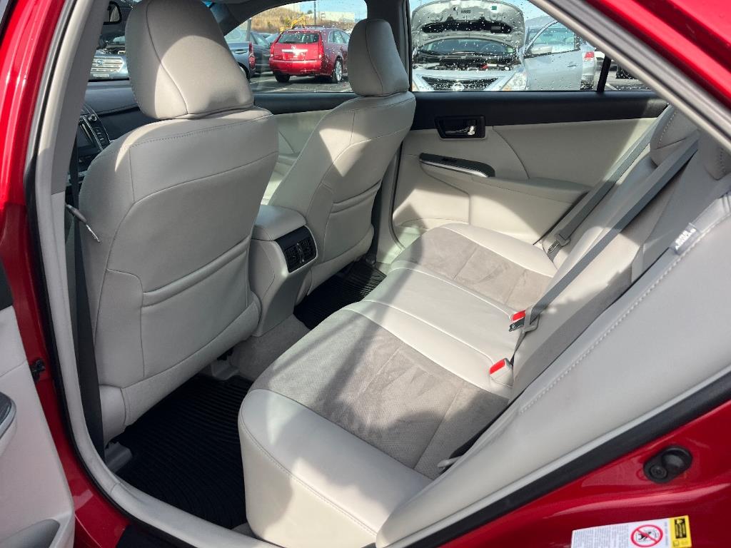 2012 Toyota Camry Hybrid LE photo