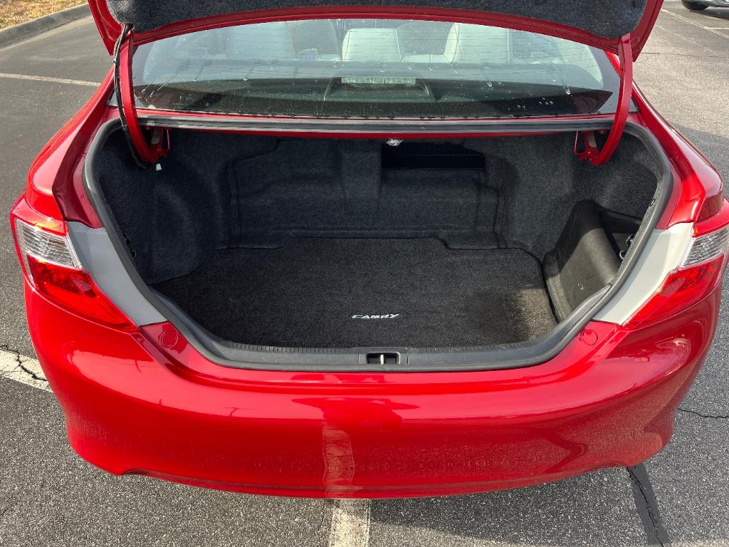 2012 Toyota Camry Hybrid LE photo