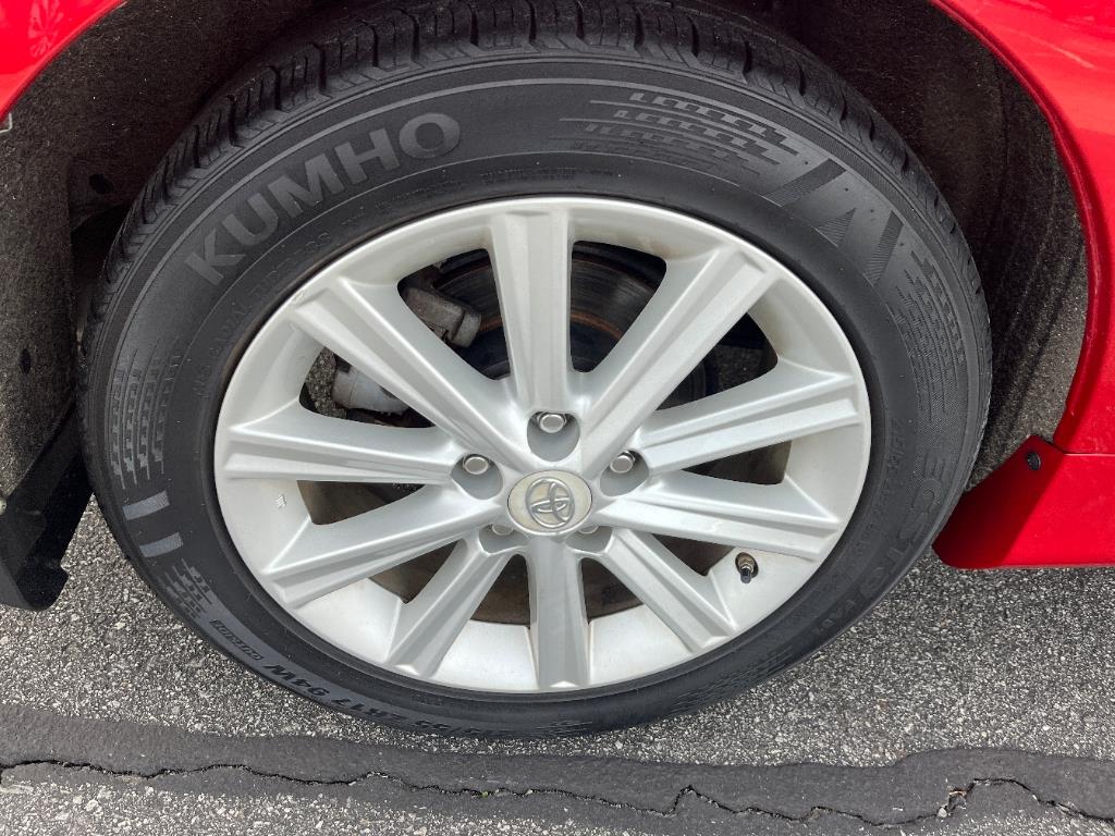 2012 Toyota Camry Hybrid LE photo