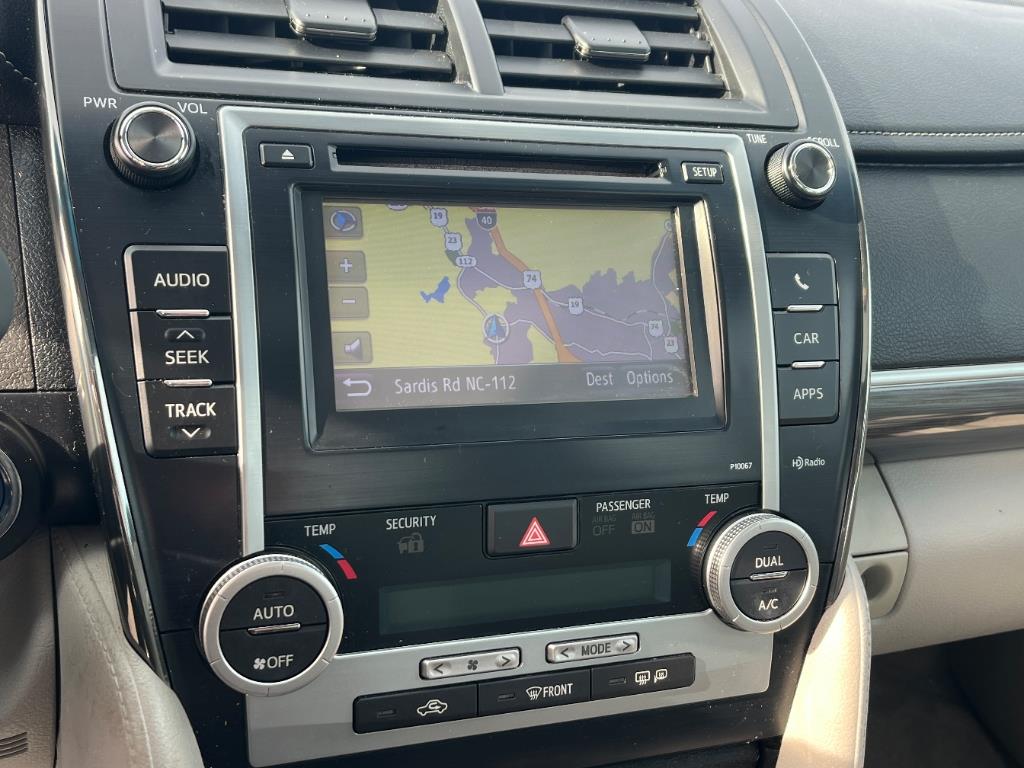 2012 Toyota Camry Hybrid LE photo