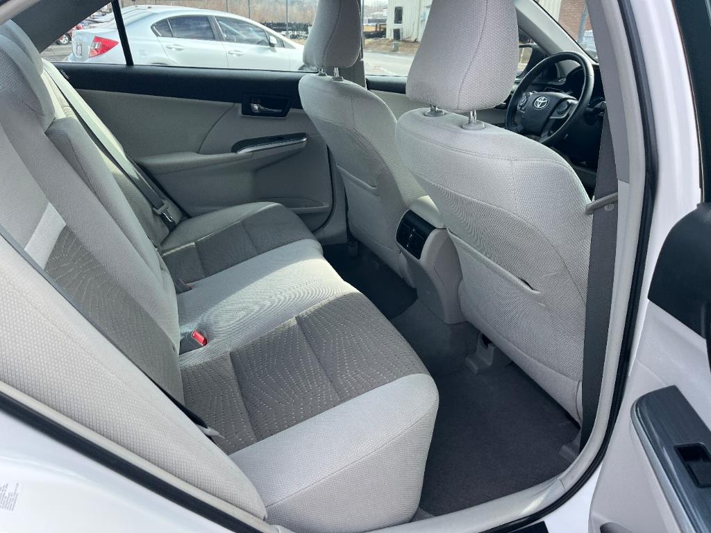2012 Toyota Camry Hybrid LE photo