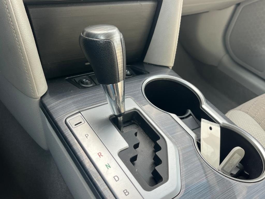 2012 Toyota Camry Hybrid LE photo
