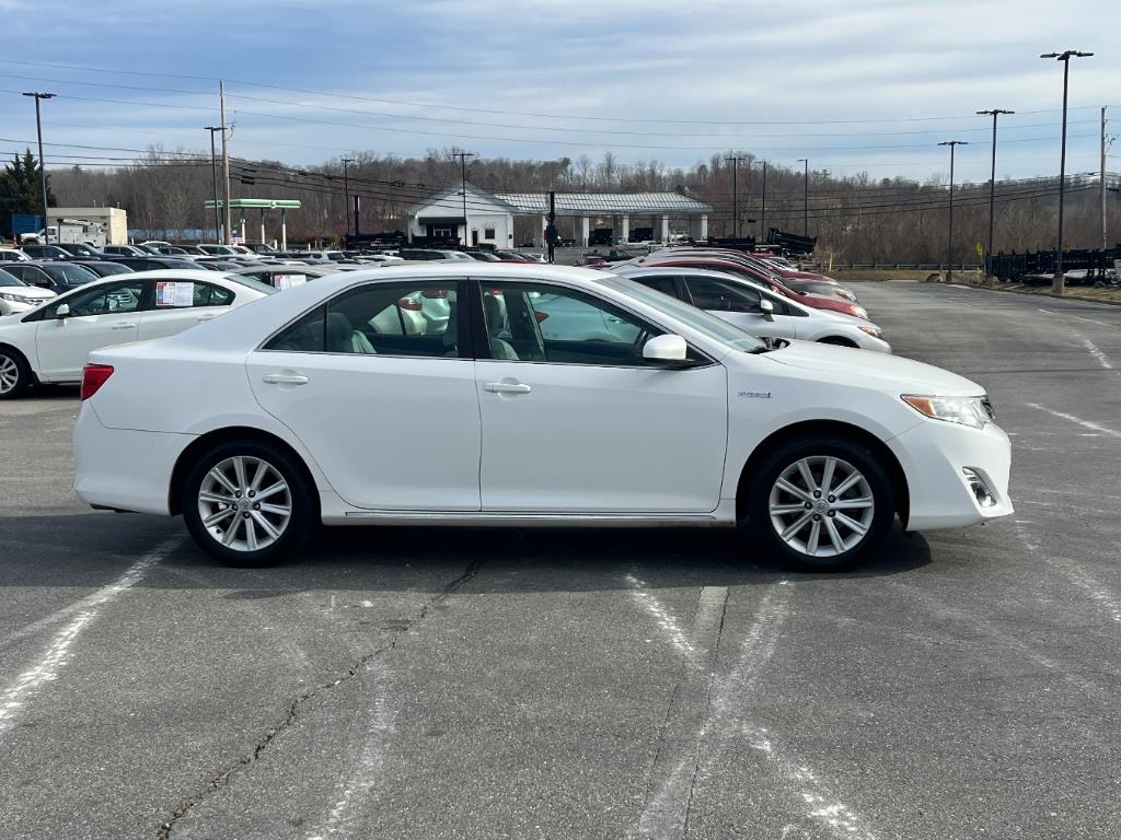 2012 Toyota Camry Hybrid LE photo