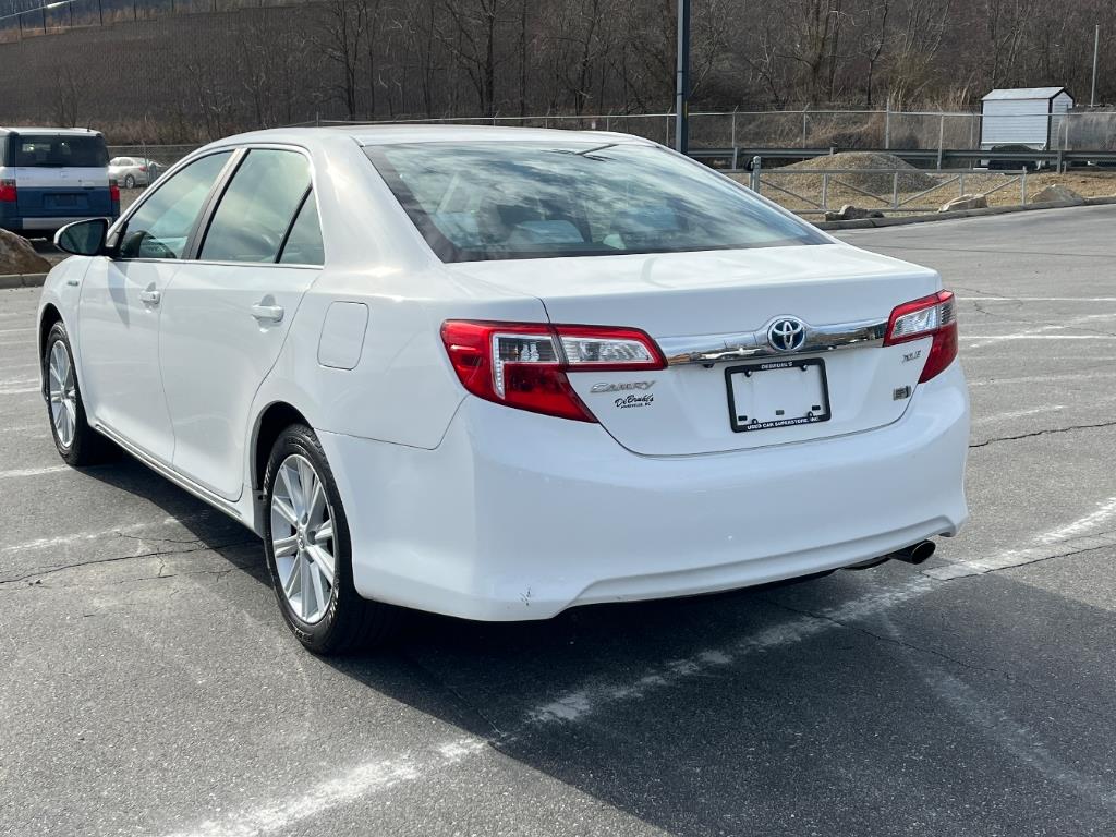2012 Toyota Camry Hybrid LE photo