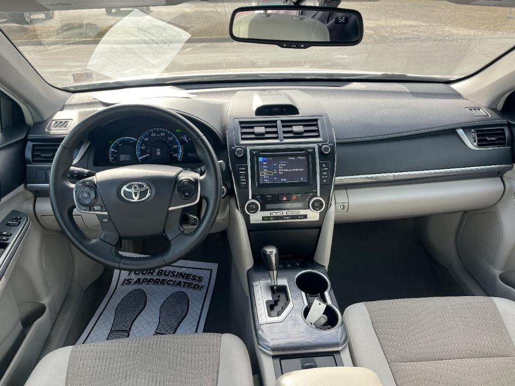 2012 Toyota Camry Hybrid LE photo