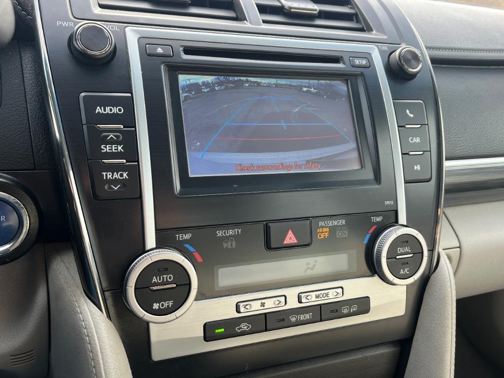 2012 Toyota Camry Hybrid LE photo