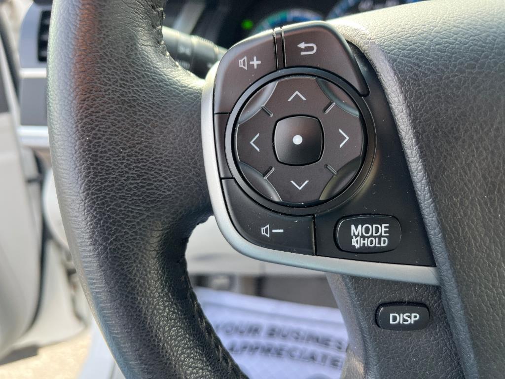 2012 Toyota Camry Hybrid LE photo
