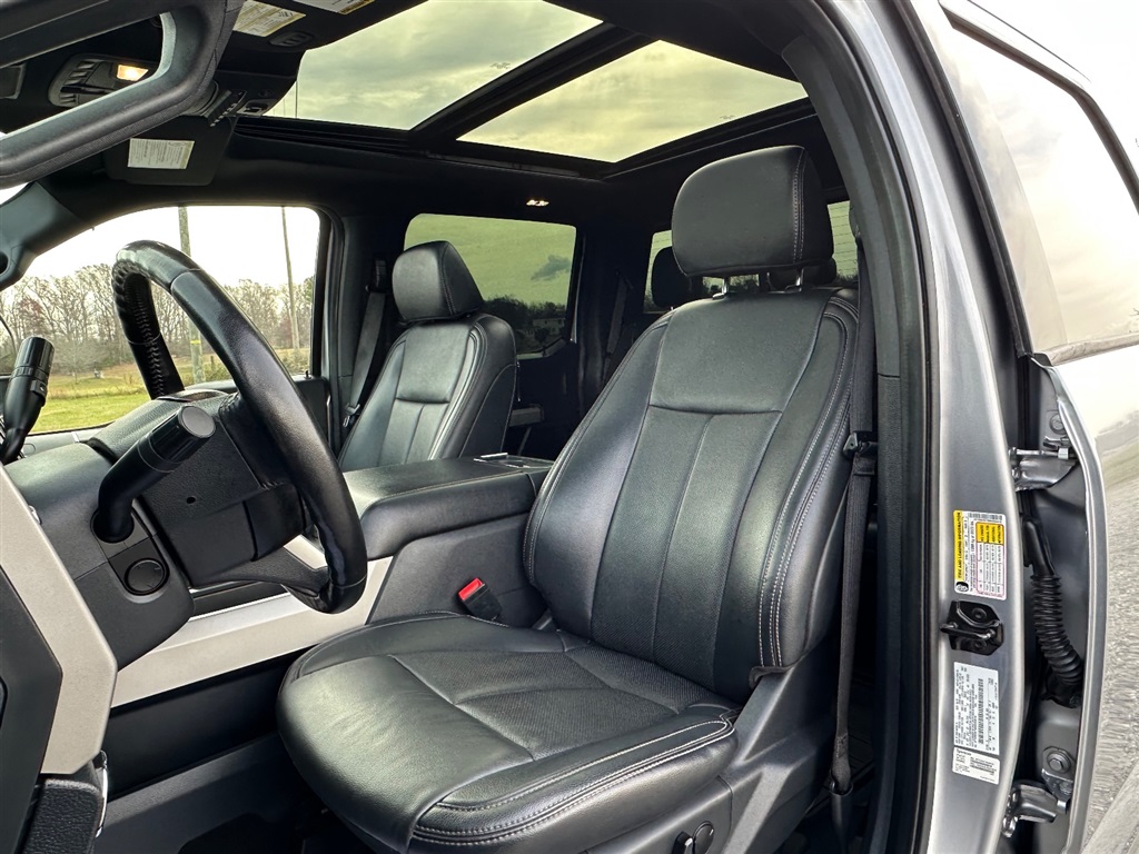 FORDF250 SUPER DUTY LARIAT ULTIMATE10