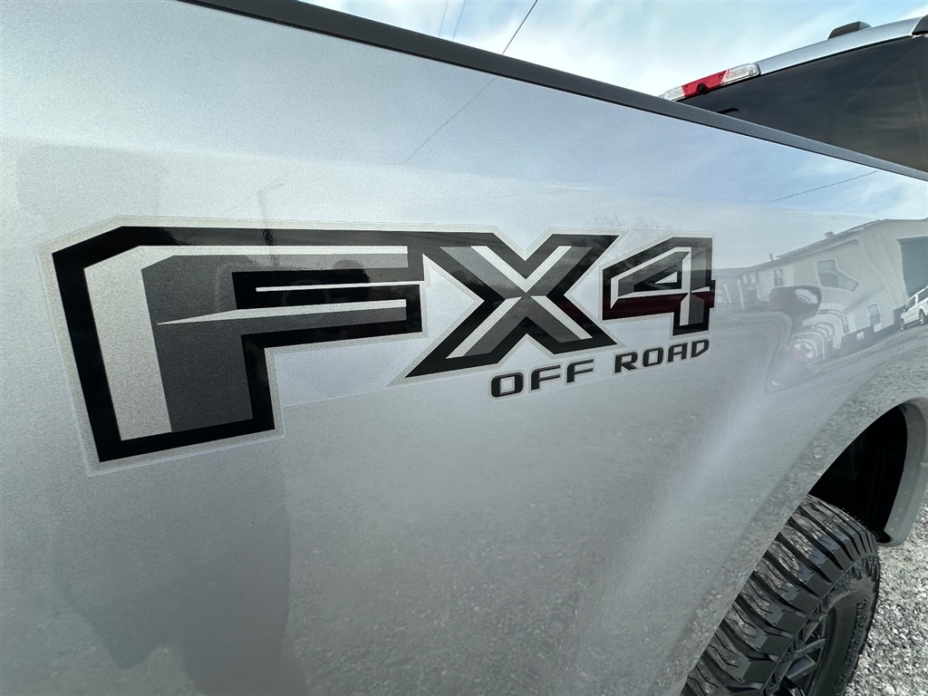 FORDF250 SUPER DUTY LARIAT ULTIMATE18