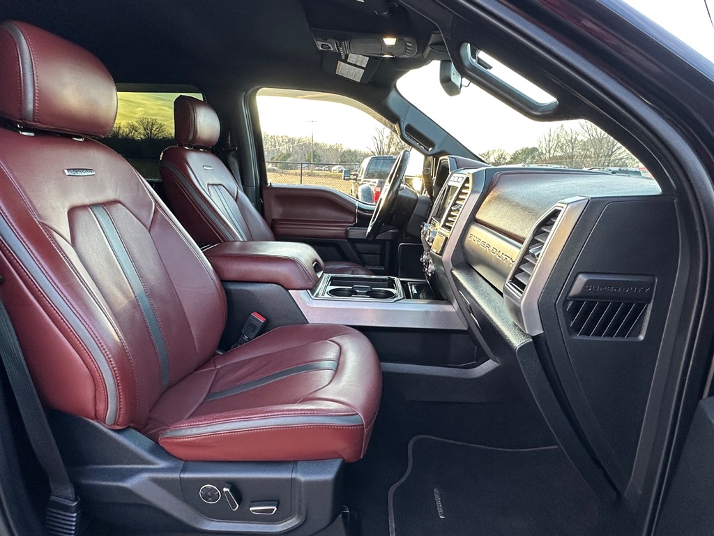 FORDF350 SUPER DUTY PLATINUM26