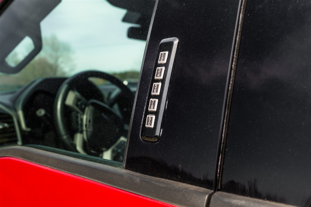 FordF250 SUPER DUTY LARIAT TREMOR11