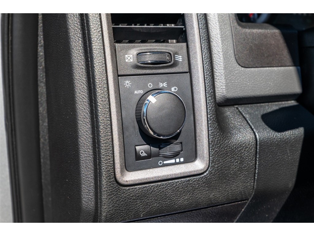 RAM2500 Tradesman Diesel 4WD22