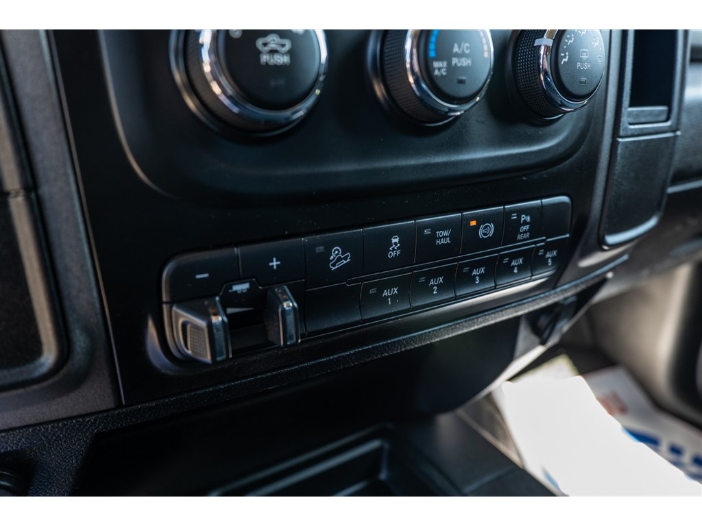 RAM2500 Tradesman Diesel 4WD26