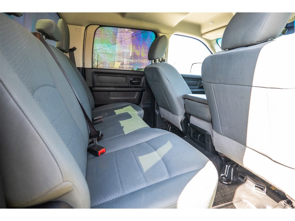 RAM2500 Tradesman Diesel 4WD33