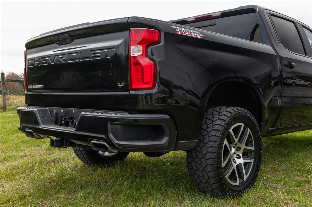 ChevroletSilverado 1500 LT Trail Boss Crew Cab 4WD13