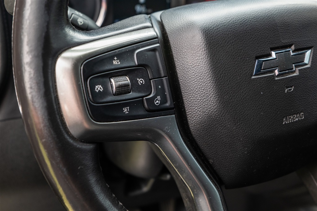 ChevroletSilverado 1500 LT Trail Boss Crew Cab 4WD21